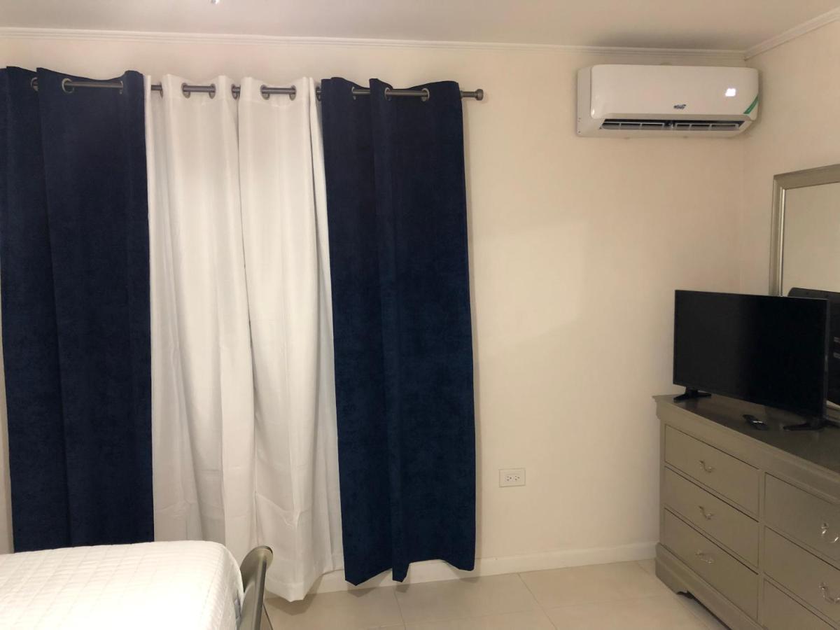 Anna'S Joye Chatham Montego Bay Exterior photo